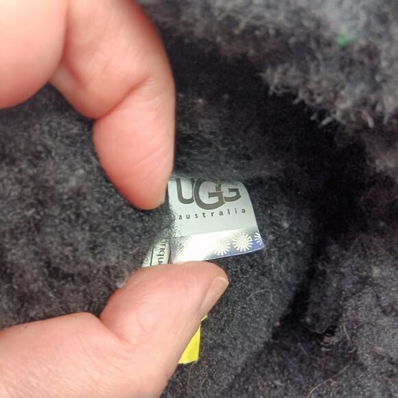 UGG Boots Bailey Button Black - Picture 4 of 8